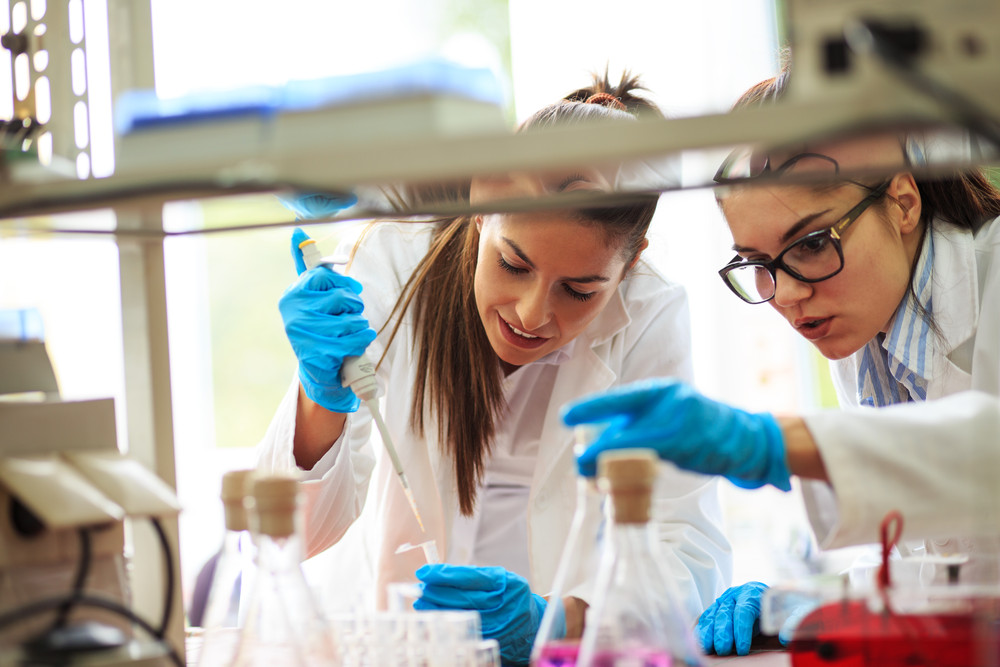 lab technicians